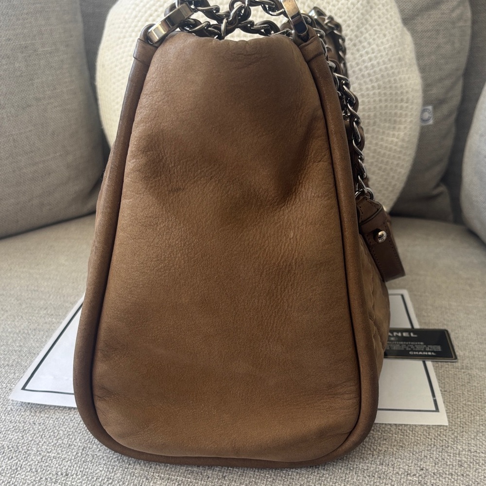 CHANEL Tan Quilted Tote Bag - Picture 9 of 10
